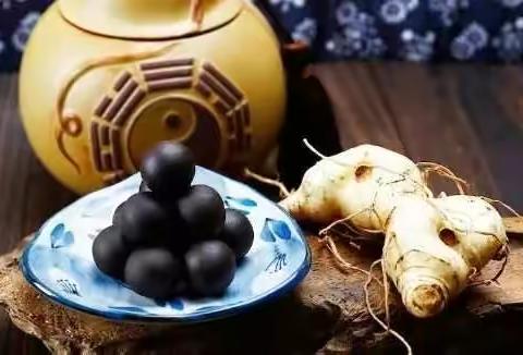 你知道黄精泡水喝有哪些神奇的功效吗?