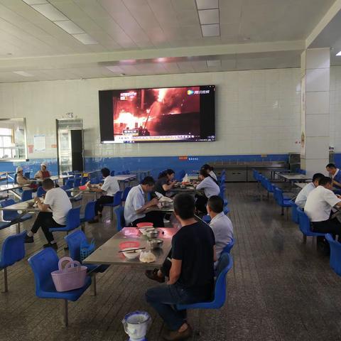 七五煤矿开展夏季消防安全宣传检查工作