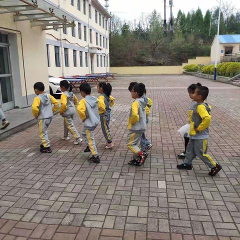 幼小衔接 快乐成长——雅河乡中心幼儿园举行幼小衔接实践活动