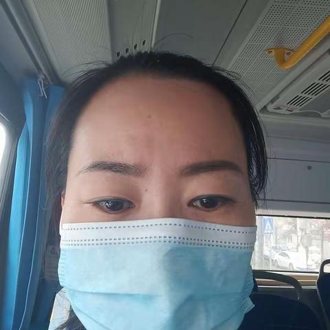 除了坚强 别无选择