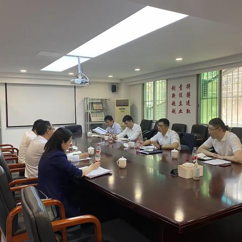 省分行个金部张晨迪总一行莅临玄武支行调研指导