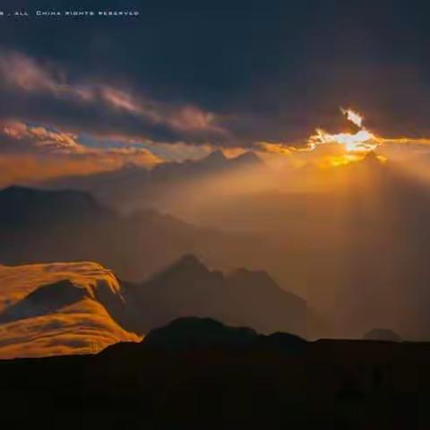 牛背山之《光影360》点击🎵音乐欣赏