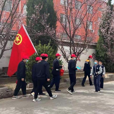 守底线 补缺陷 除隐患 防风险 | 路外安全宣传进沿线