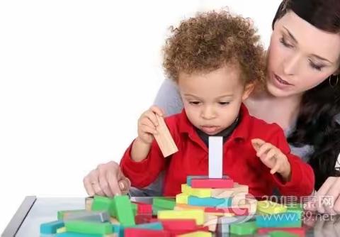 《不输在家庭教育上》