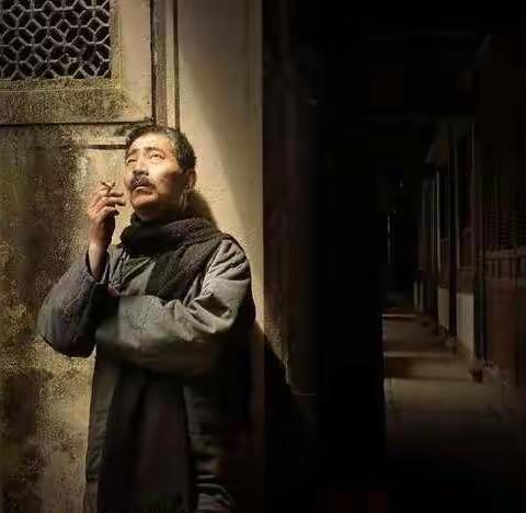 网上搜鲁迅的几张照片，很传神！