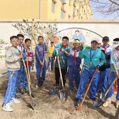 拥抱春天 劳动先行——高台县西街小学开展劳动教育实践