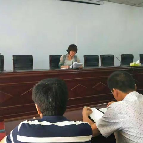 襄城县总工会开展“学习新党章 服务双岗位”五月份主题党日活动
