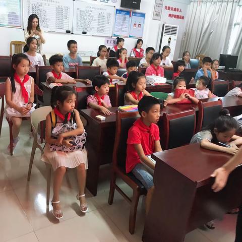 红色七月  童心向党