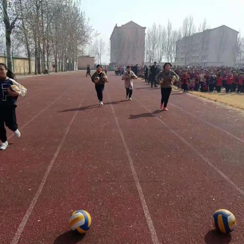 阳春三月天   巾帼风采展