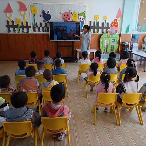 珊瑚社区幼儿园草莓班五一劳动节主题活动