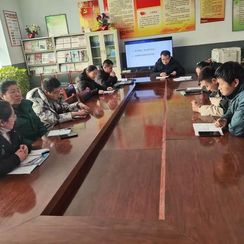 在总结中成长，在交流中进步--傅庄街道东三重小学数学成绩分析会