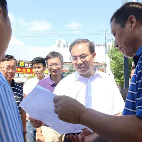 刘革安一行调研中心城区停车场项目建设