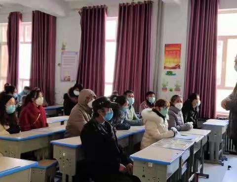我校开展学生错峰就餐应急演练