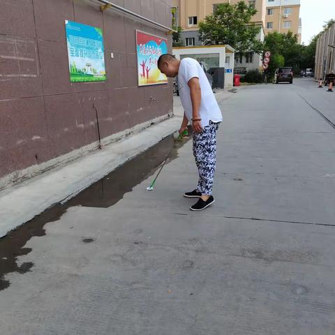 金耀街道魏都社区持续巩卫工作