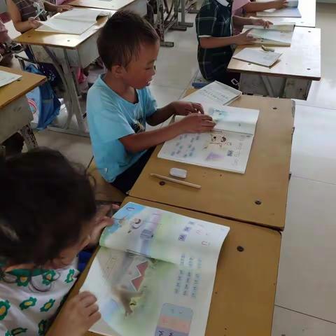 拨开云雾见月明，我们开学啦！