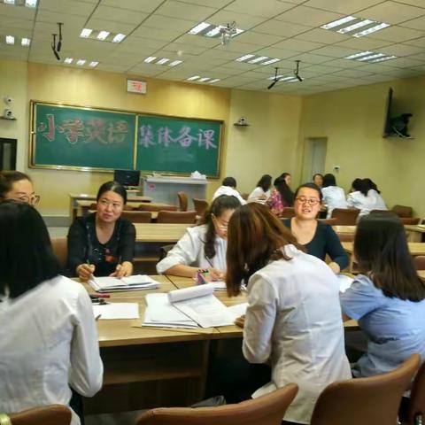 加强结对学校校际联动，扎实开展集体备课活动。