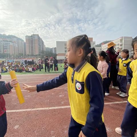 运动与趣味相约，竞技与快乐同行——惠州市第五中学师生趣味运动会