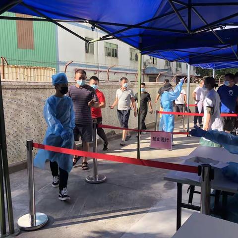 不畏酷暑，星夜奋战！龙西、悦龙华府社康中心紧急对司机核酸采样，给龙岗人出行以安心