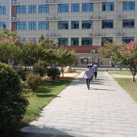邵阳市第二中学2022级新生报到