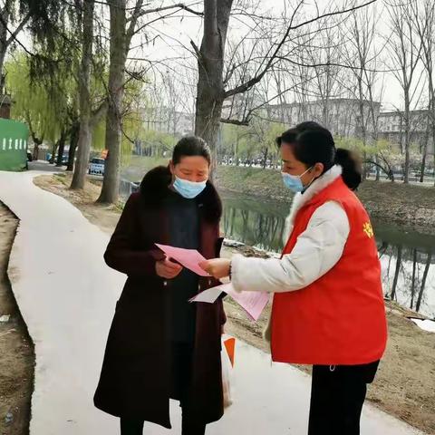 【文峰办事处新许社区】开展“既有住宅加装电梯进庭院”宣传活动