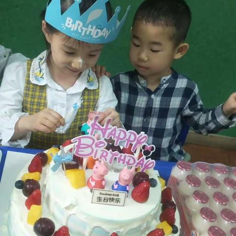 祝我们的小公主👸、小王子生日快乐！健康快乐每一天。（副本）