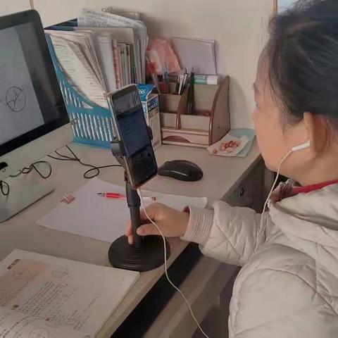 仓房初中教师绽放不“疫”样的美