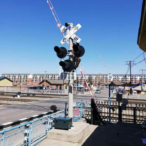 长图线464KM905M道口标准化整治