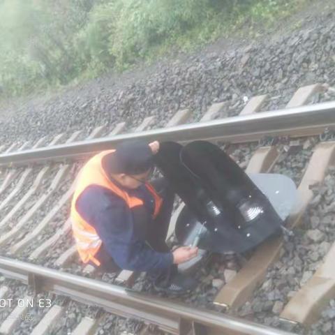 天桥岭站更换X进站机构