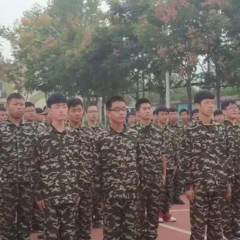 高一六班军训第四篇