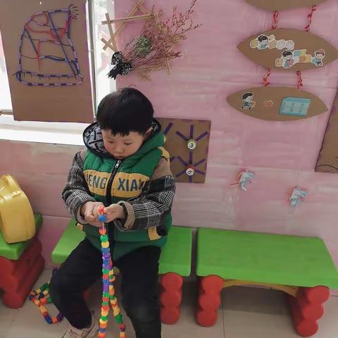 于集镇第二中心幼儿园小一班一周精彩瞬间