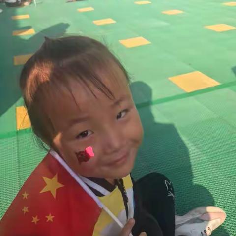 实验幼儿园礼八班庆国庆“我和祖国心连心”亲子活动～🇨🇳🇨🇳🇨🇳