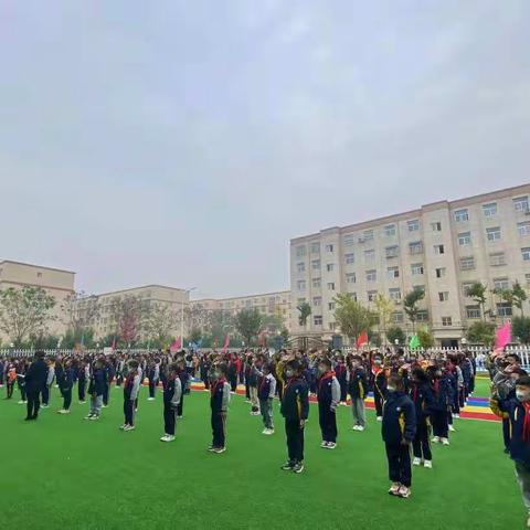 喜迎二十大  争做新时代好队员——潼关县添景苑学校新队员入队仪式