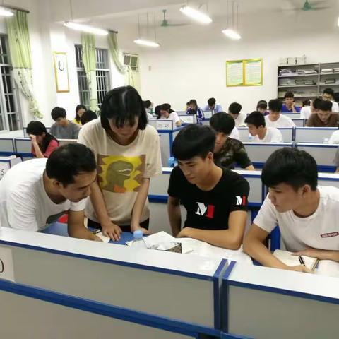 青春飞扬梦想，奋斗成就希望一一高三年级6月8日晚修记实