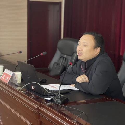 读书班进行时———学党史 悟思想 感党恩 跟党走