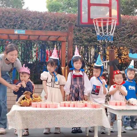 “一岁一礼，守护成长”——摇篮幼儿园CASA2班9月集体生日会