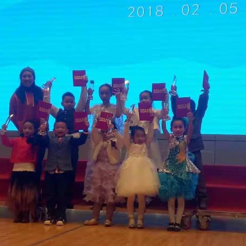 久艺艺术培训中心陆老师钢琴课招生啦