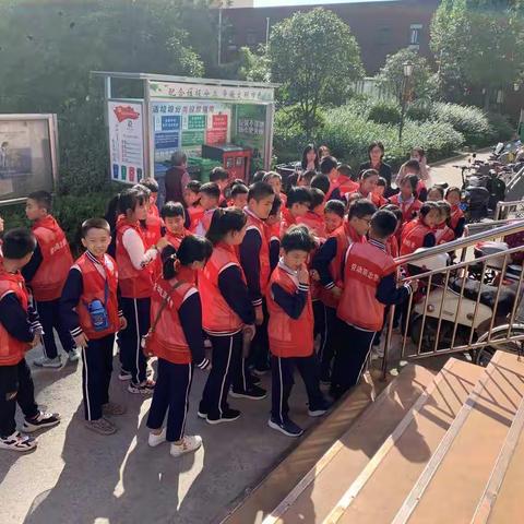 【官扎营】【办实事•开新局】官中街社区双报到单位官扎营小学助力社区创城