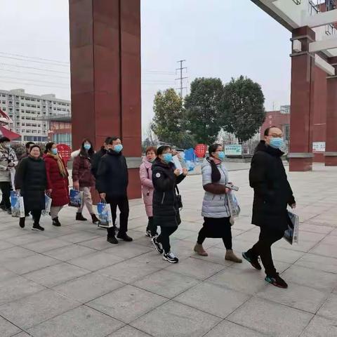 南阳市第四中学教师再赴汝州实验中学开展观摩学习活动