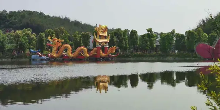 湘潭盘龙大观园一日游