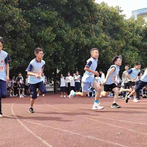 乾中2022学年秋季田径运动会喊你看比赛啦