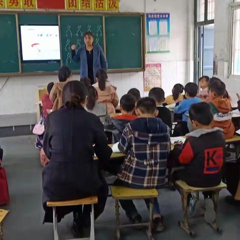 同教研 共成长———苗口小学数学教研活动