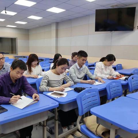 吾思吾言 述之有道---石人乡小学举行英语说课比赛