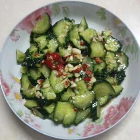凉拌黄瓜