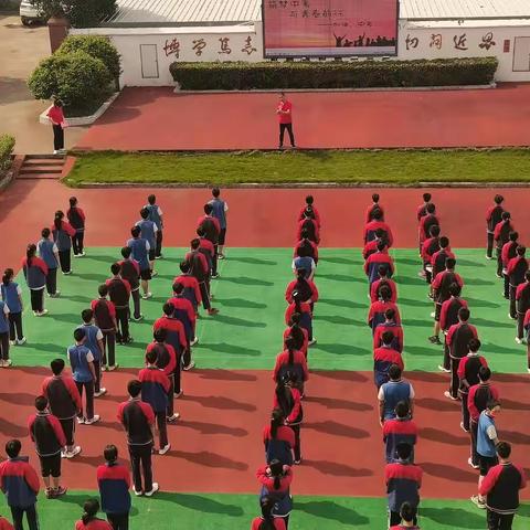 挥洒青春汗水，成就六月梦想 ——屯桥中学2022届中考出征誓师大会顺利举行