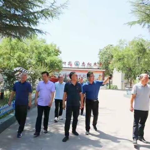 在学习中交流，在交流中成长——汝州四高热情迎接郑州市101中学考察团一行到我校考察指导工作