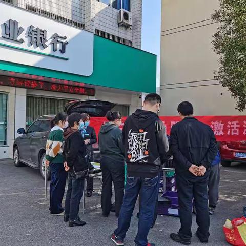 ​农业银行大碶支行唤醒沉睡硬币，提升金融服务