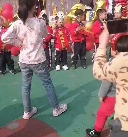 苗苗幼教《福牛贺岁，祈福迎春》亲子主题活动开始啦！✌✌是不是很好奇有什么精彩的表演，跟着我的文章往下看👉