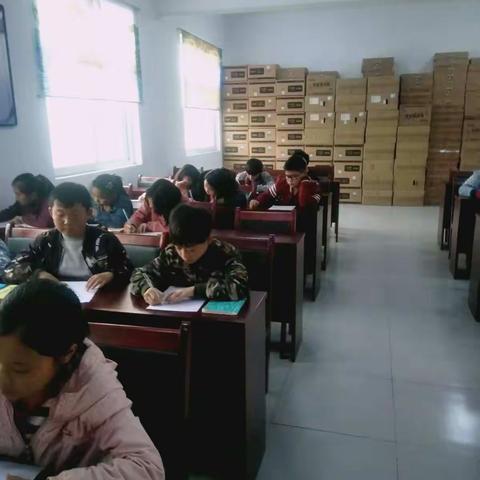 张八桥镇初中关爱留守儿童主题活动