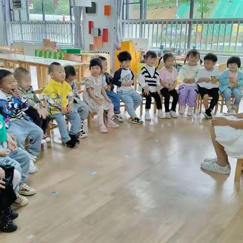 广信区清水乡中心幼儿园小三班开心快乐的第十七周