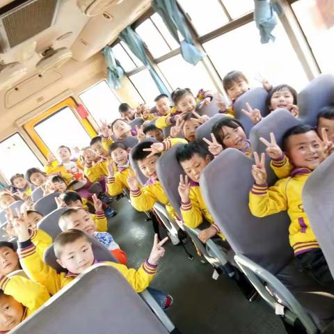 开方口幼儿园师生走进河南振宇追寻红色足迹